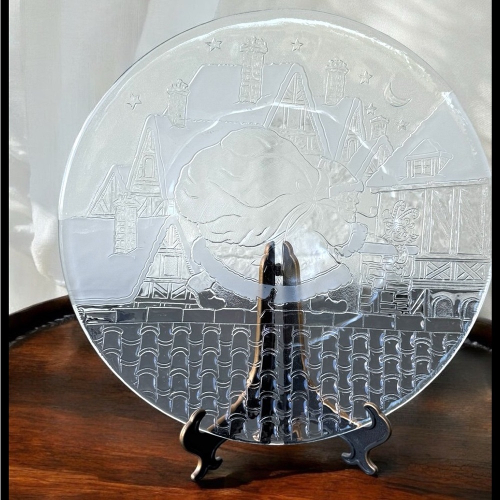 Neiman Marcus Vintage Clear Glass Christmas Platter Santa Village PRICE DROP - Picture 4 of 4